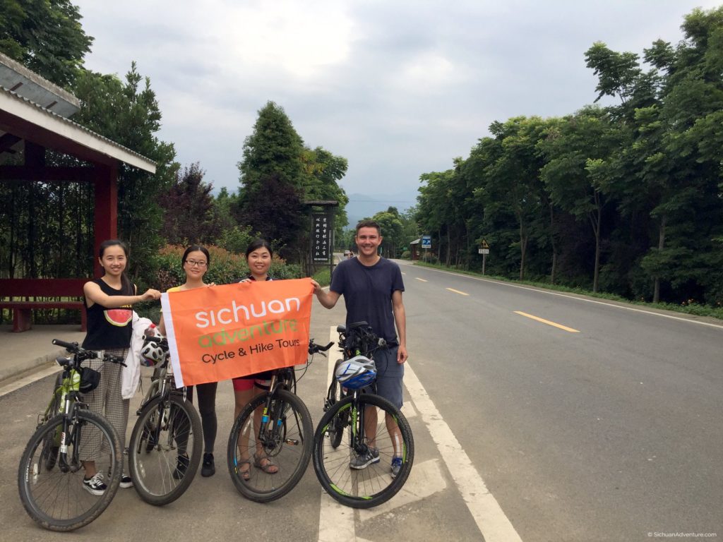 China’s Most Beautiful Country Road – Chongqing Road